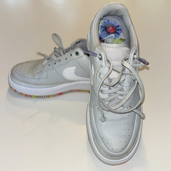 Nike Air Force 1 Jester XX Hidden Floral Details
Size 9 - Picture 8 of 13